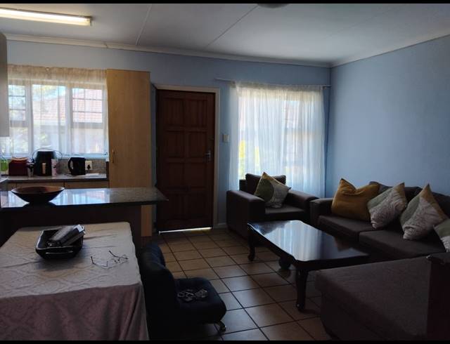 3 BEDROOM SECTIONAL TITLE FOR SALE IN ROSEMOUNT